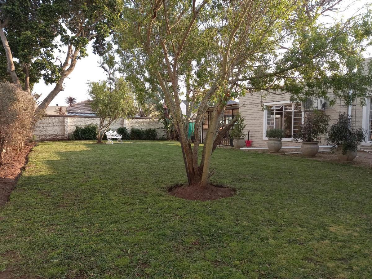 Spacious Garden Unit On Fordyce Port Elizabeth Exterior photo