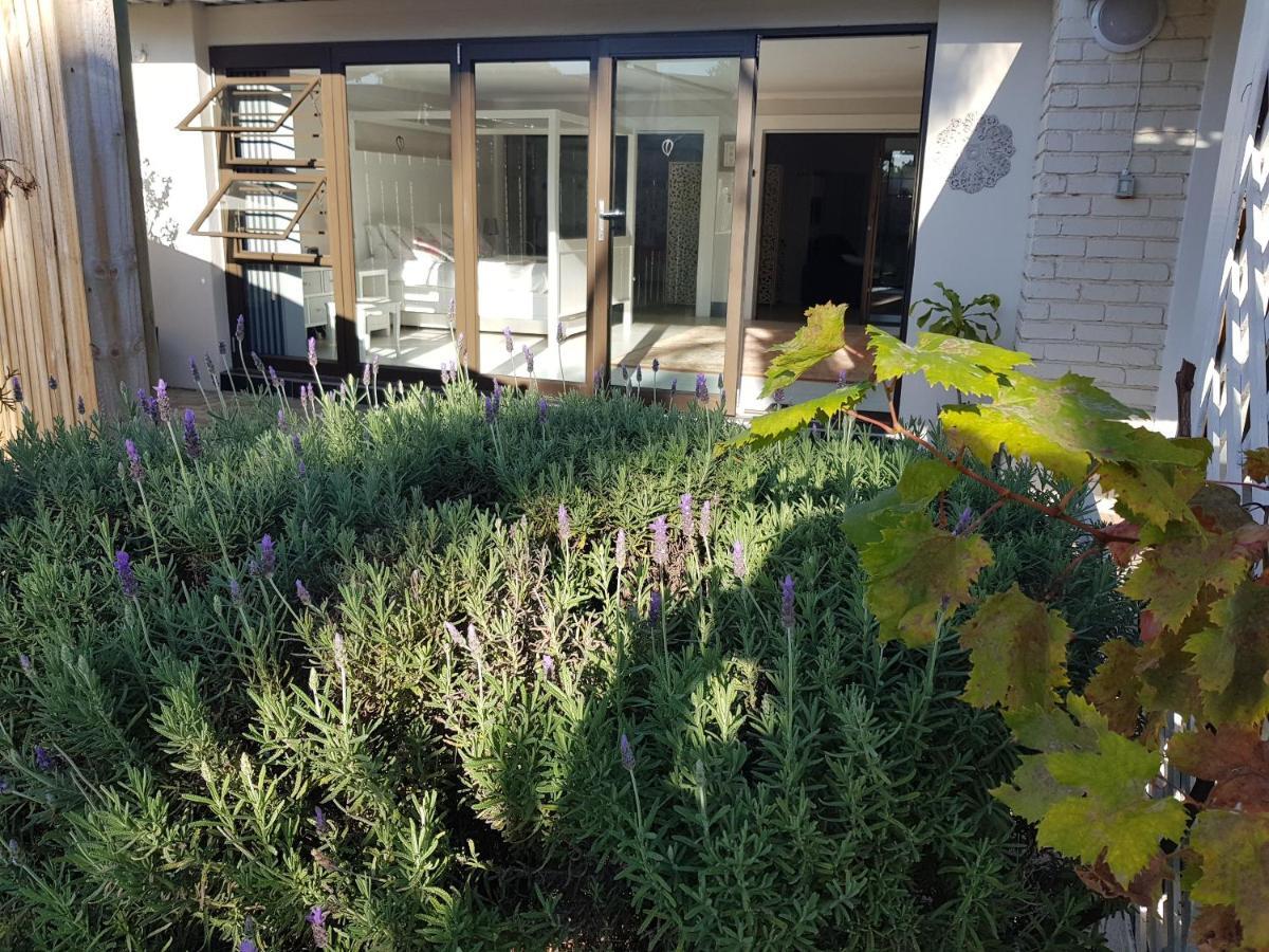 Spacious Garden Unit On Fordyce Port Elizabeth Exterior photo